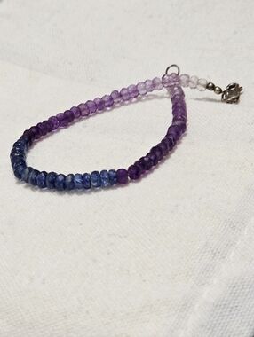 kyanite and ombre amethyst beaded bracelet 7.25"
